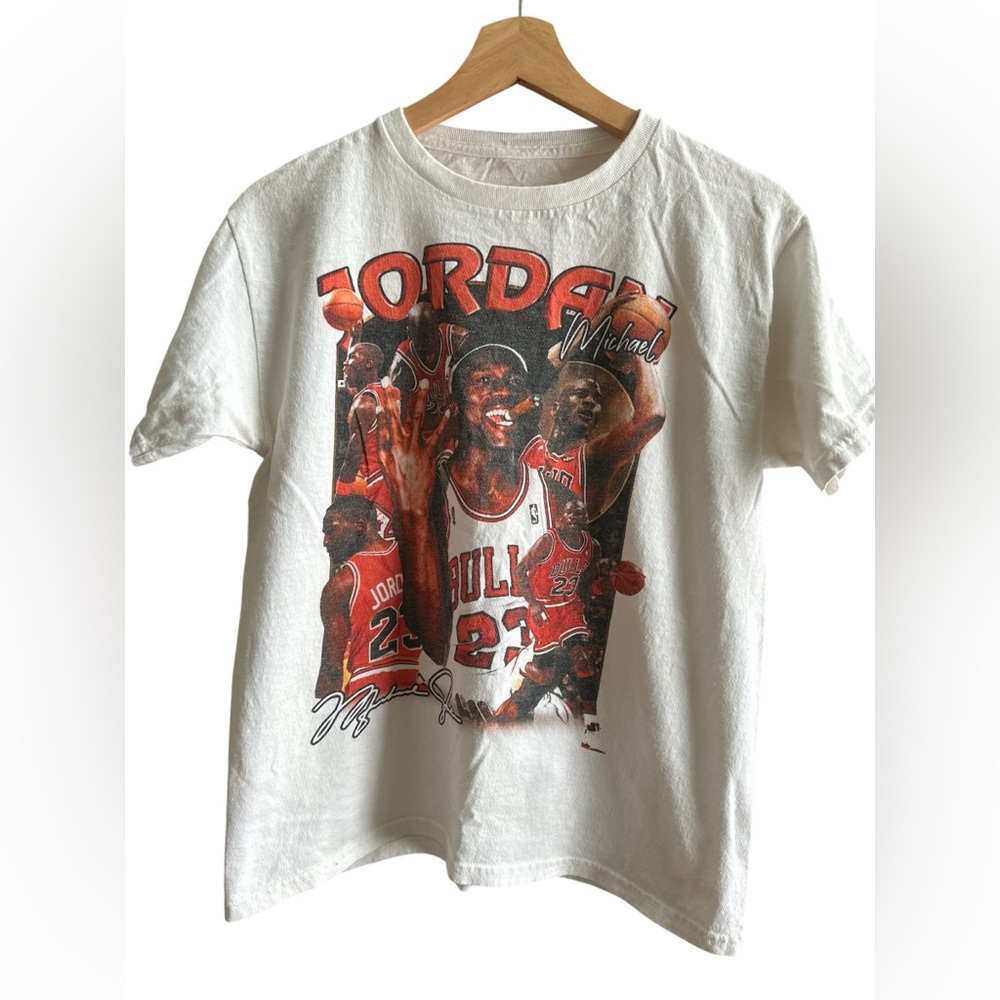 Michael Jordan Chicago Bulls Youth Boys White Sz M/L Tshirt Vintage 1996 READ